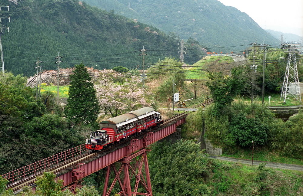 南阿蘇鉄道 トロッコ列車ゆうすげ号 鉄橋のある鉄道風景のblog