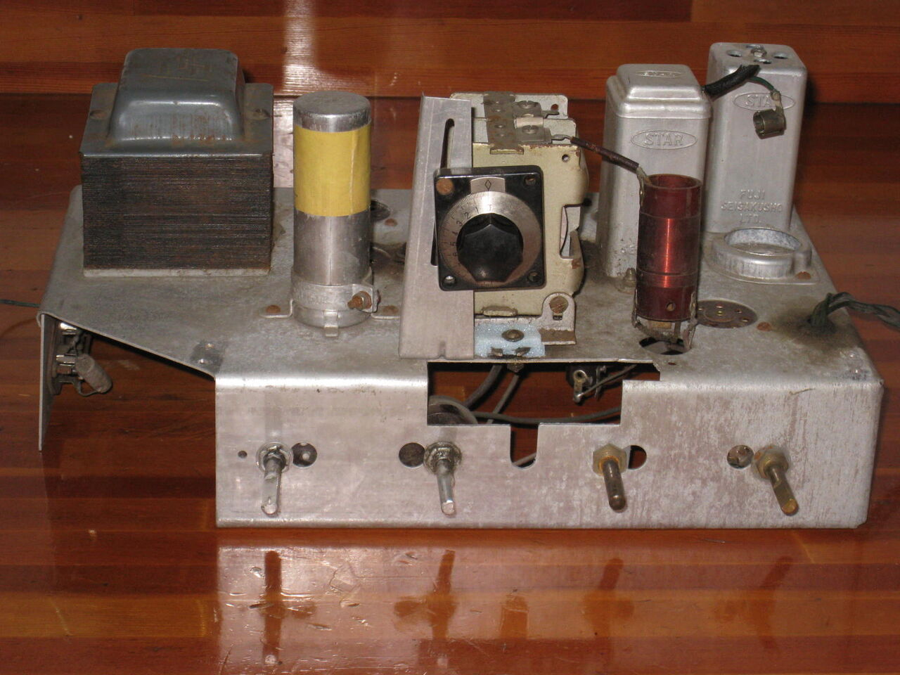 真空管ラジオ(ネイキッド)動作品　・引き取引限定です! 真空管ラジオ(ネイキッド)動作品 ・引き取引限定です! ONTOMO