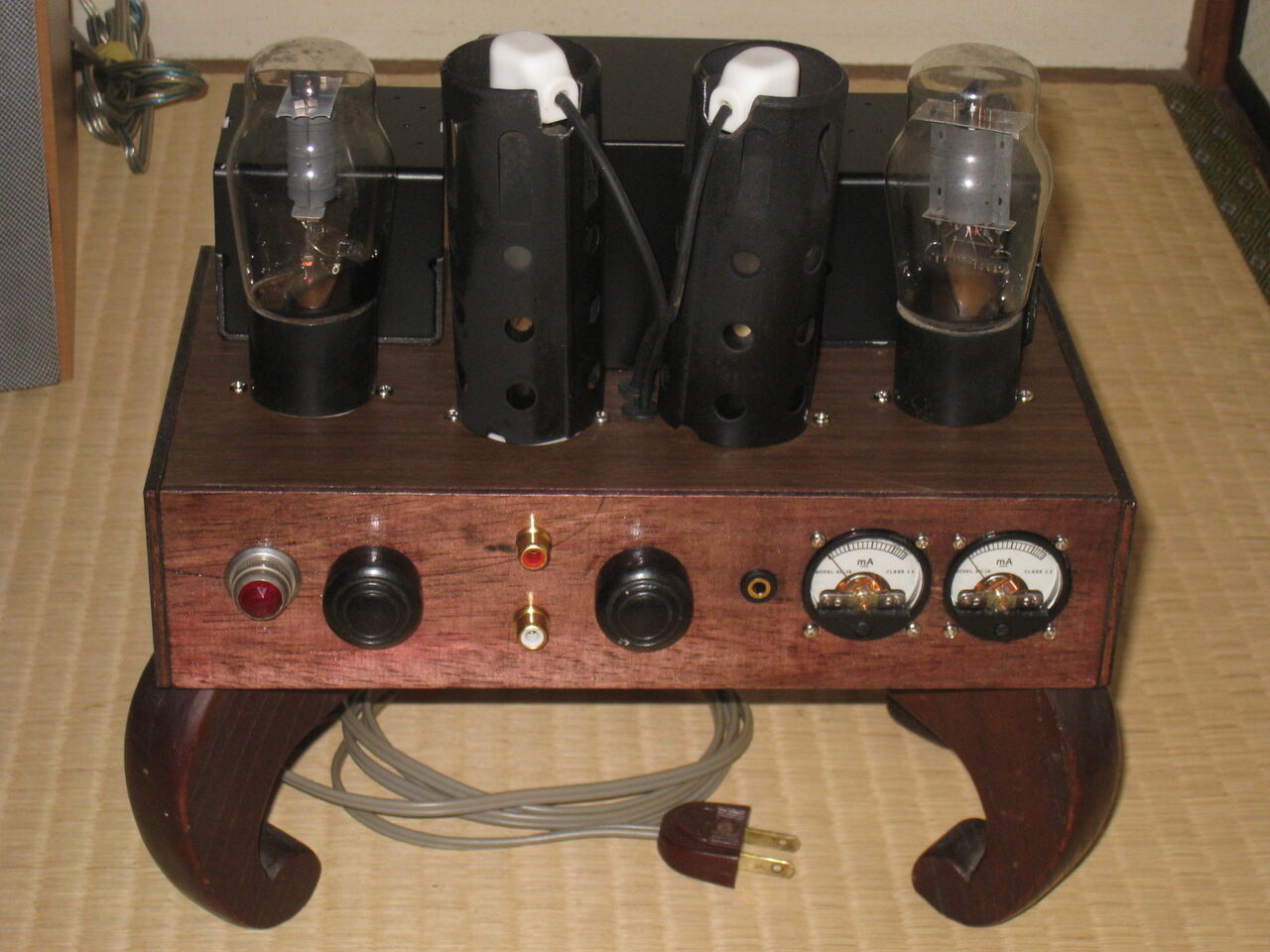 42シングルステレオアンプの製作…④猫脚で立つ : 真空管ラジオ修理