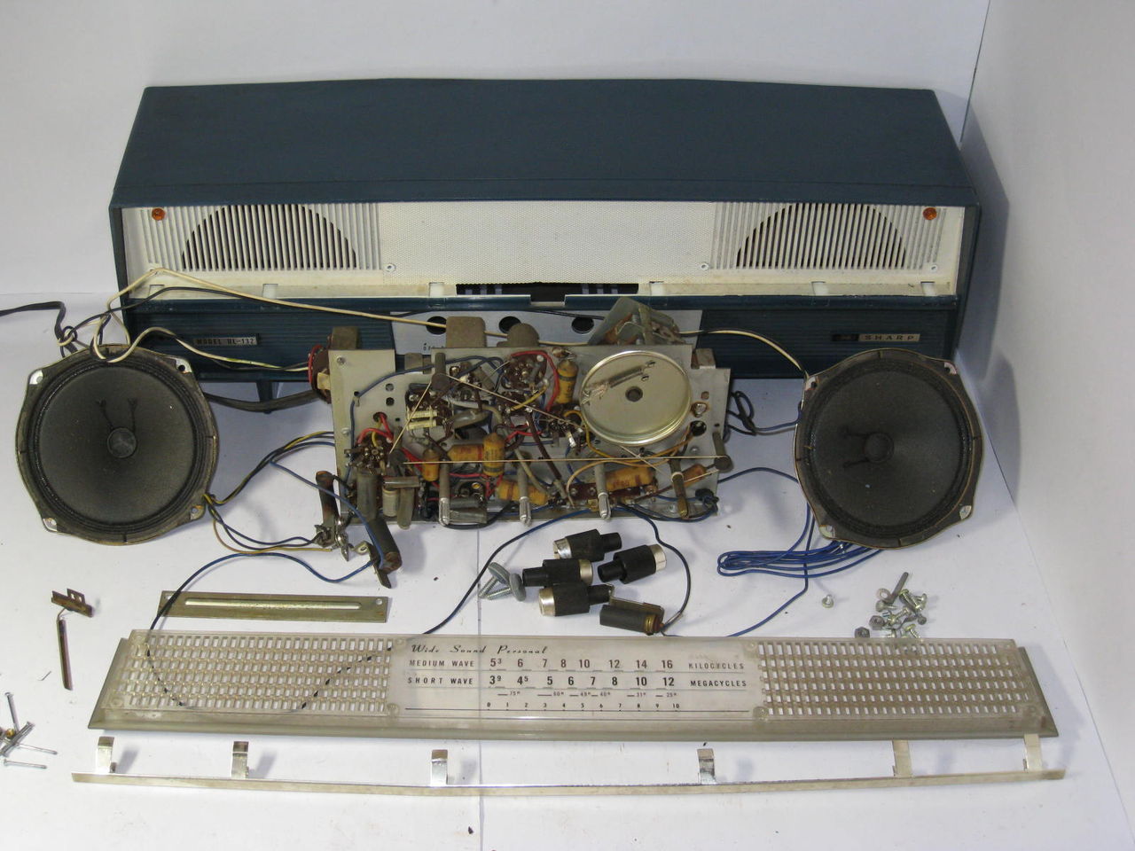 真空管ラジオシャープUL132の修理 : 真空管ラジオ修理キッシー工房