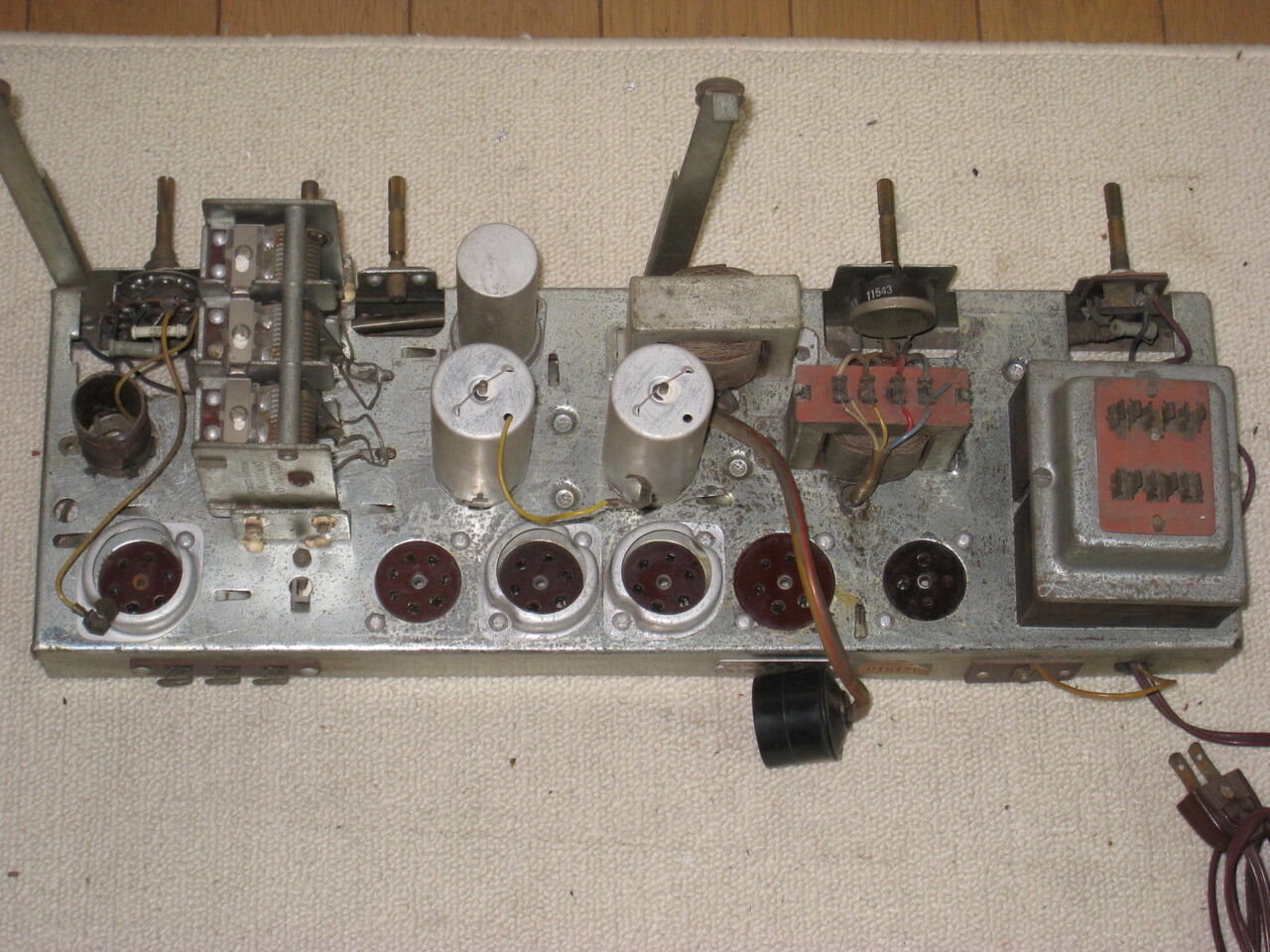 高周波１段付き通信機風ラジオです 高周波１段付き通信機風ラジオです