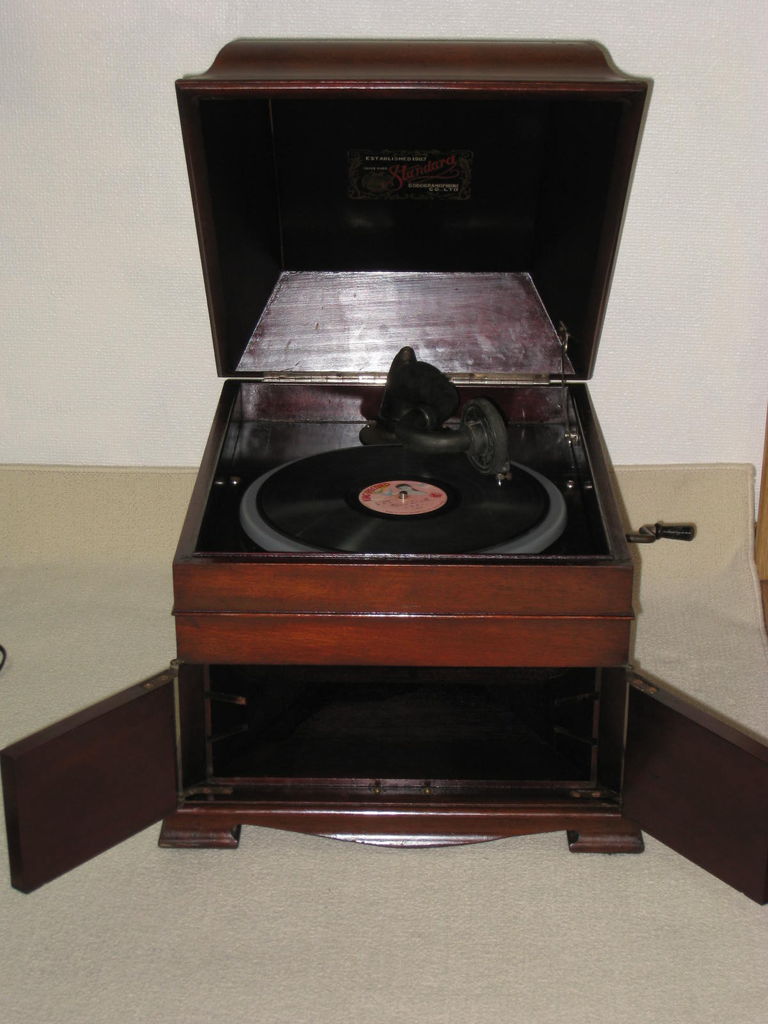 ゼンマイ蓄音機 完成 : 真空管ラジオ修理キッシー工房