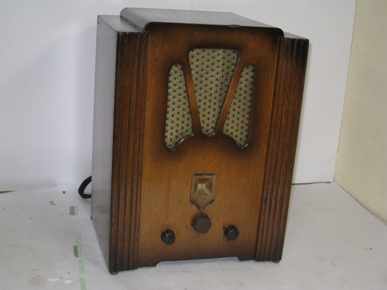★古いラジオのスピーカー　木製キャビネット　 ☆古いラジオのスピーカー 木製キャビネット