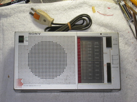 真空管ラジオ Sony ICF-B08 | ラジオ／CDラジオ・ラジカセ | ソニー