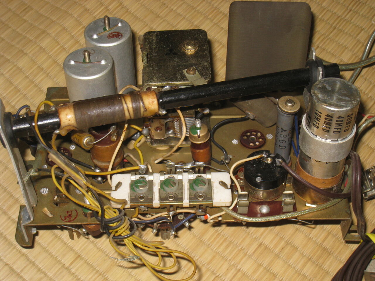 三菱真空管ラジオ 5P-440 の修理 : 真空管ラジオ修理キッシー工房