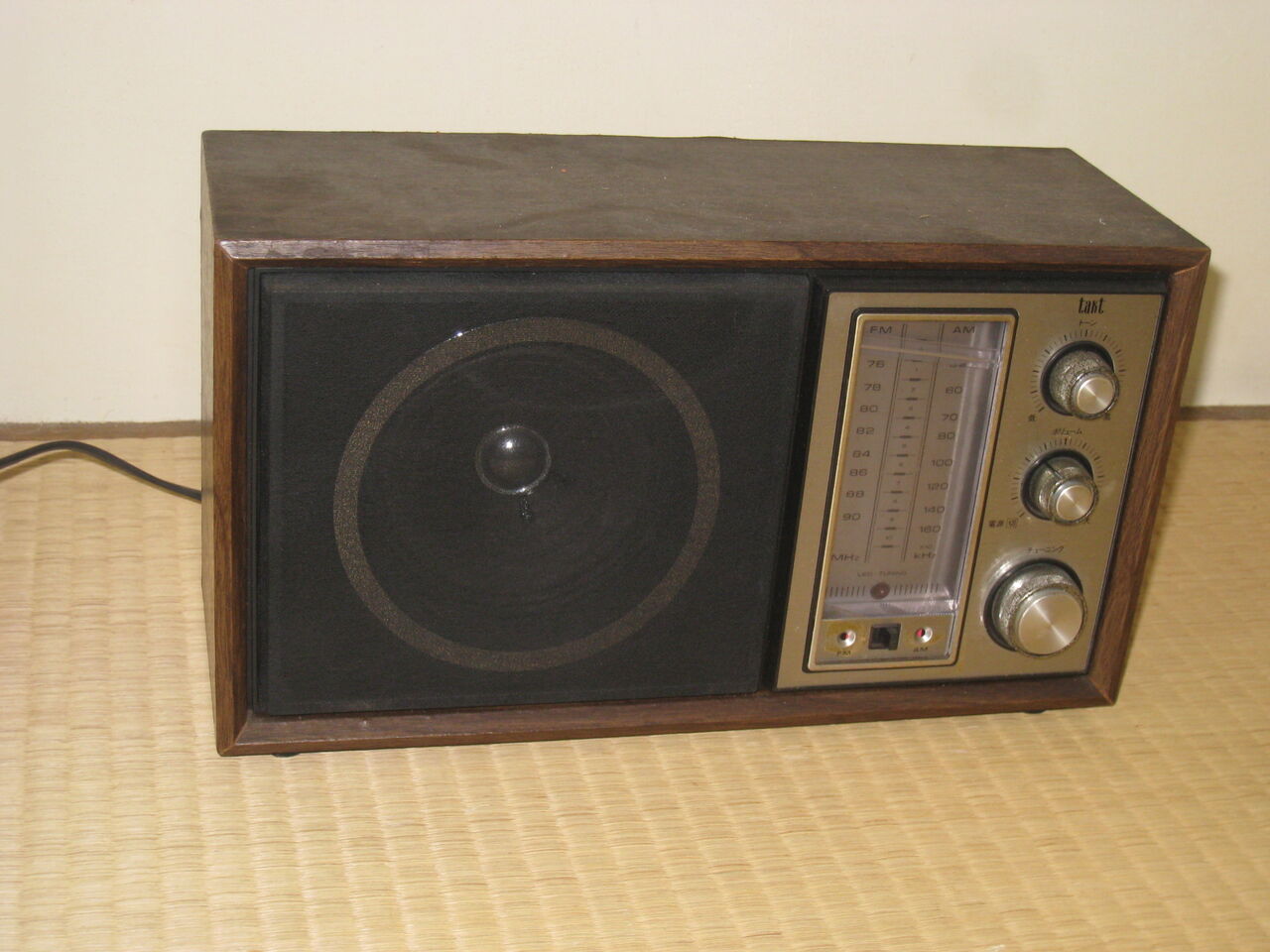 グレー ラジオチューナー ダイヤル式　ナショナルラジオ グレー ラジオチューナー ダイヤル式 ナショナルラジオ