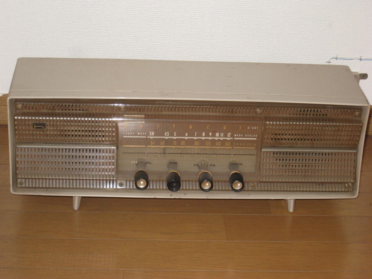 日立製作所 HITACHI 真空管ラジオ 木製 S-558型 動作確認済み 日立製作所 HITACHI 真空管ラジオ 木製 S-558型 動作確認済み 日立