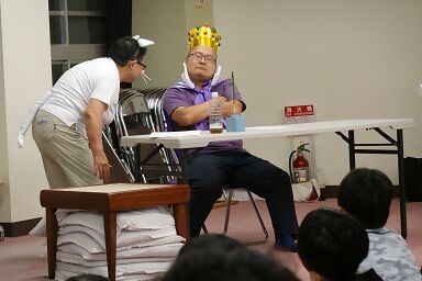 スタッフによる劇1