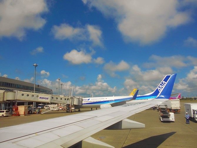 新千歳空港 Ana1711便 関西空港からの乗継 トラベルラウンジ 旅とグルメ