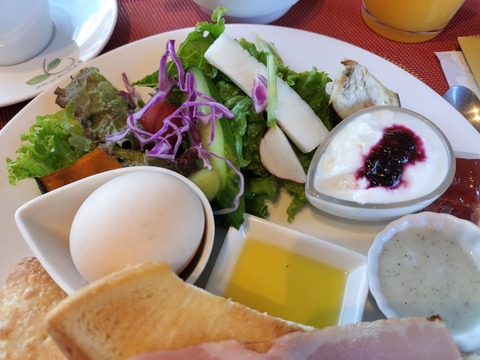 IMG20251103084940_BURST000_COVER_20251103212108 (1)