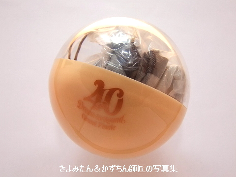 未使用☆ディズニー25周年限定トートバック、40周年カプセルトイセット ディズニーランド ガチャ 40周年カプセルトイ ショッピング