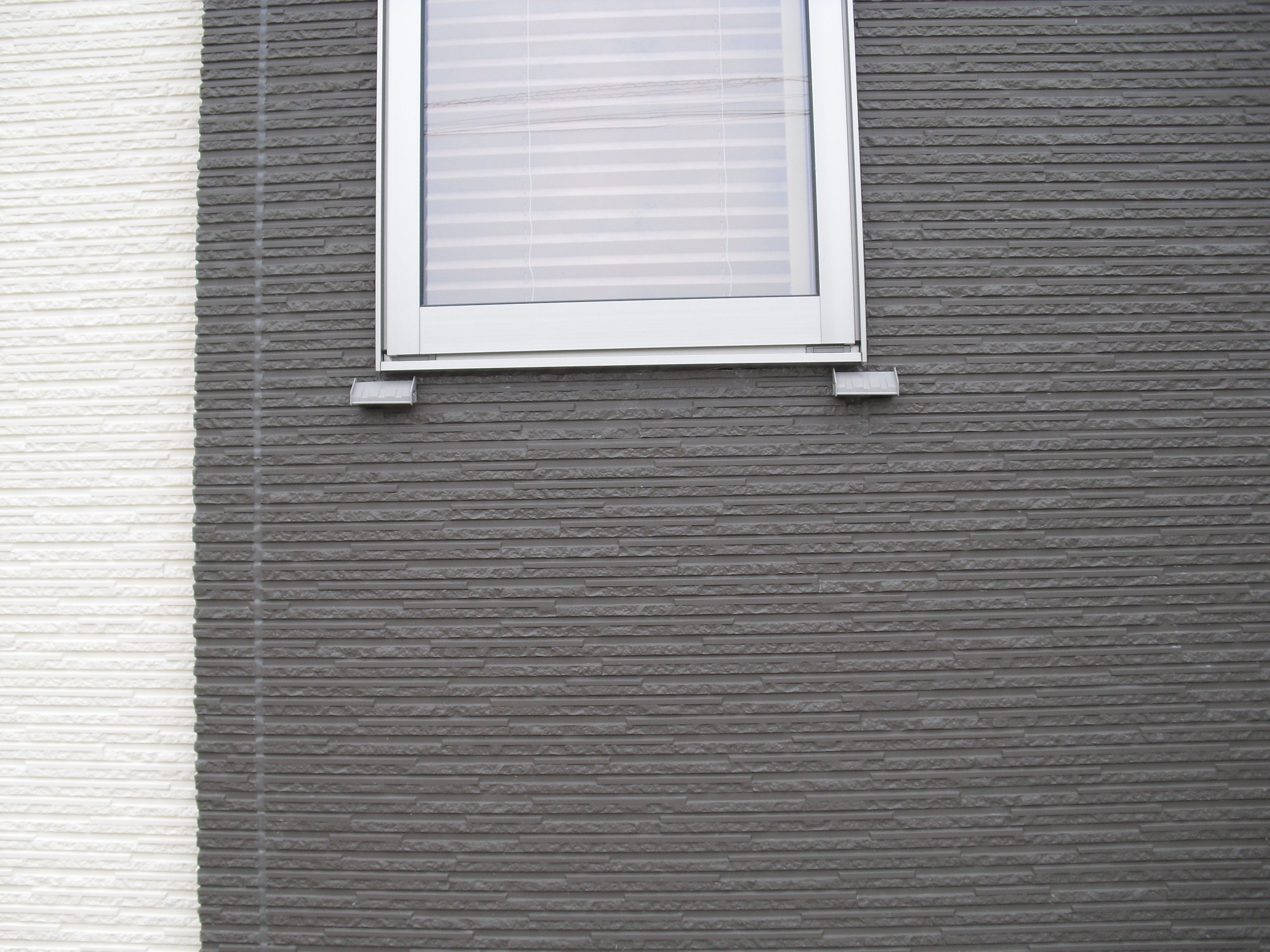 新潟県三条市屋根外壁塗装リフォーム専門店遠藤組 伝い水防止水切り 新潟県三条市屋根外壁塗装リフォーム専門店遠藤組 遠藤板金工業有限会社 0256 32 5559 新潟県三条市屋根外壁塗装リフォーム専門店遠藤組 伝い水防止水切り 新潟県三条市屋根外壁塗装リフォーム専門店遠藤組 遠藤板金工業有限会社 0256 32 5559