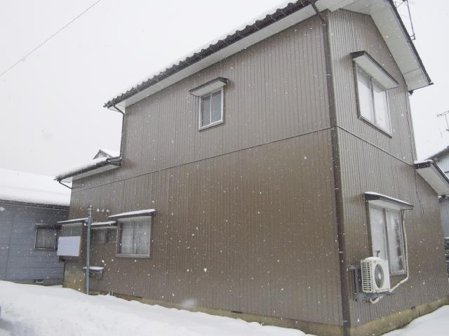 新潟県三条市の屋根外壁リフォーム専門店 遠藤組 外壁ガルバリウム鋼鈑 新潟県三条市屋根外壁塗装リフォーム専門店遠藤組 遠藤板金工業有限会社 0256 32 5559