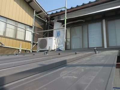 屋根材の種類 新潟県三条市屋根外壁塗装リフォーム専門店遠藤組 遠藤板金工業有限会社 0256 32 5559 屋根材の種類 新潟県三条市屋根外壁塗装リフォーム専門店遠藤組 遠藤板金工業有限会社 0256 32 5559