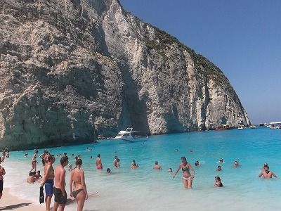 ギリシャ アテネより愛をこめて From Athens With Love ザキントス島の珠玉のビーチ ナヴァギオ Navagio ギリシャ アテネより愛をこめて From Athens With Love ザキントス島の珠玉のビーチ ナヴァギオ Navagio