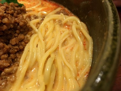 17/05/17日清行列の出来る店のラーメン担々麺04