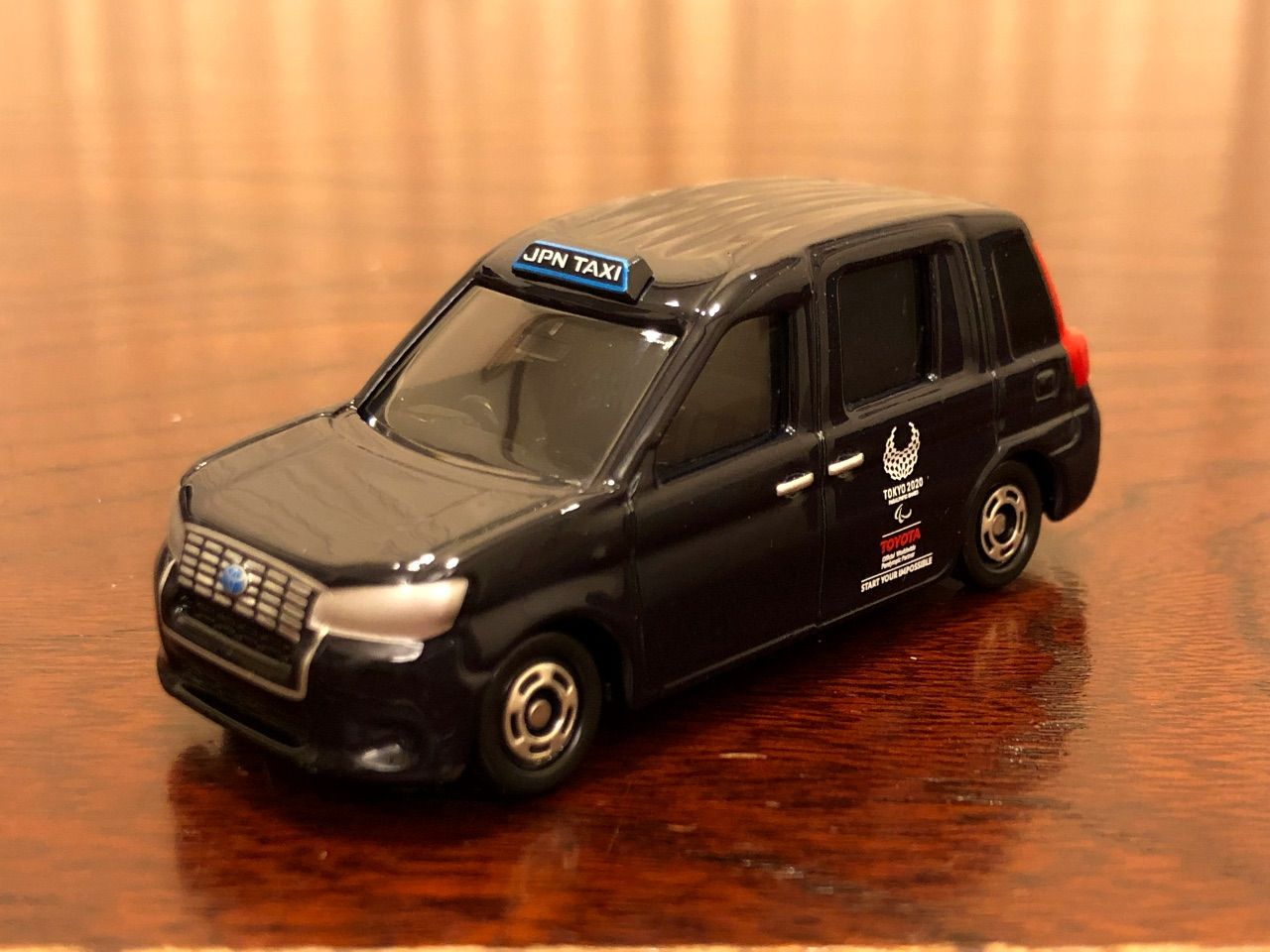 トミカ トヨタ ジャパンタクシー 東京2020 オリンピック