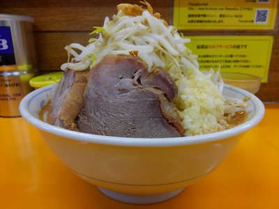 １６／０６／１３ラーメンエース　小ラーメン海老味０９