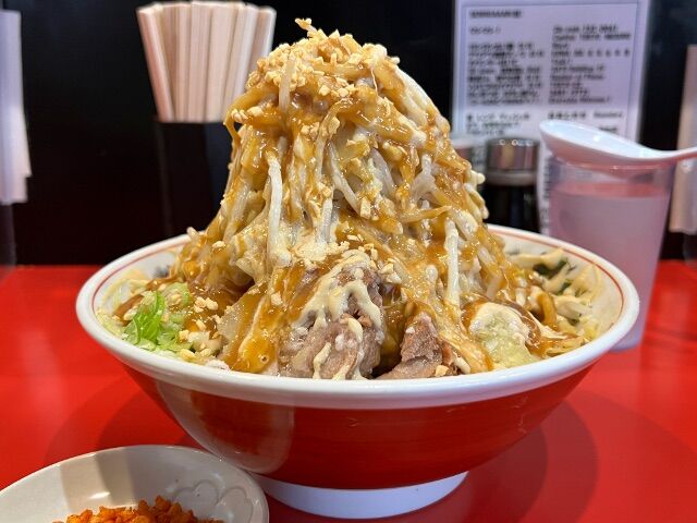 千里眼 千里眼～6年ぶりに“突き抜けた”インスパイア麺を食べに行く🍜～ : きよ