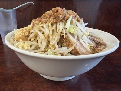 ２６／０５／２０ラーメン二郎めじろ台店　０７