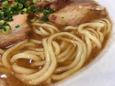 16/10/26八雲 バラ肉チャーシュー麺+チ