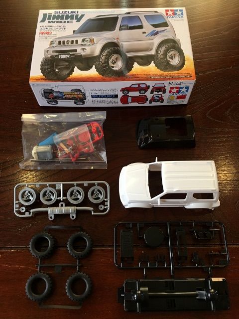 ミニ四駆　セット　パーツ　部品取り　訳あり　限定　DIY 大会　車　塗装 ミニ四駆】メロン号をつくる-デクロス01-塗装 - YouTube