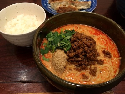 17/05/17日清行列の出来る店のラーメン担々麺02