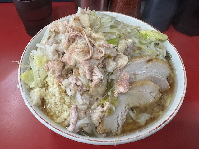 ラーメン二郎 湘南藤沢店〜㊗️15周年らしい🤔1年4か月ぶりの訪店