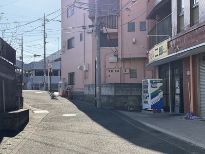 ２５／１２／１６ラーメン二郎中山駅前店０７