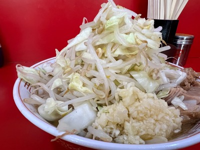 ２２／０８／１０ラーメン二郎札幌店　０９