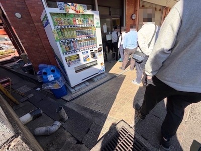 ２５／１１／２２ラーメン二郎中山駅前店０８