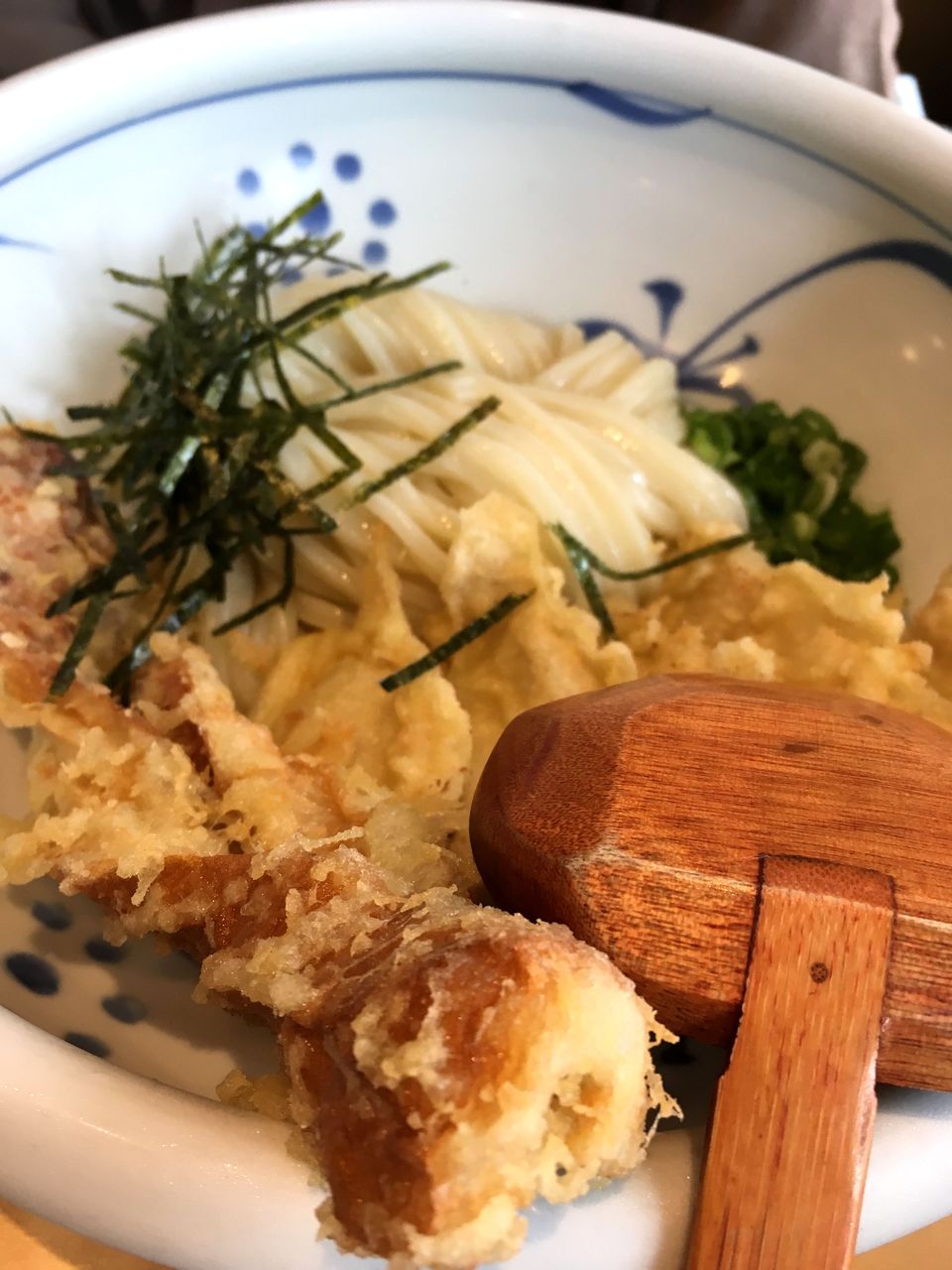 茶ぶ釜 大濠 大濠公園の入り口そばのうどん屋さんにてステキな昼下がりを楽しみました ソースコ や がばいばぁちゃんの飴 のキヨトク公式ブログ