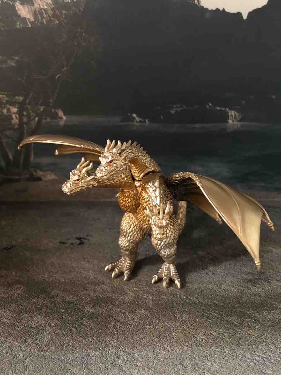 Hgゴジラ8 キングギドラ01 ネコの爪団