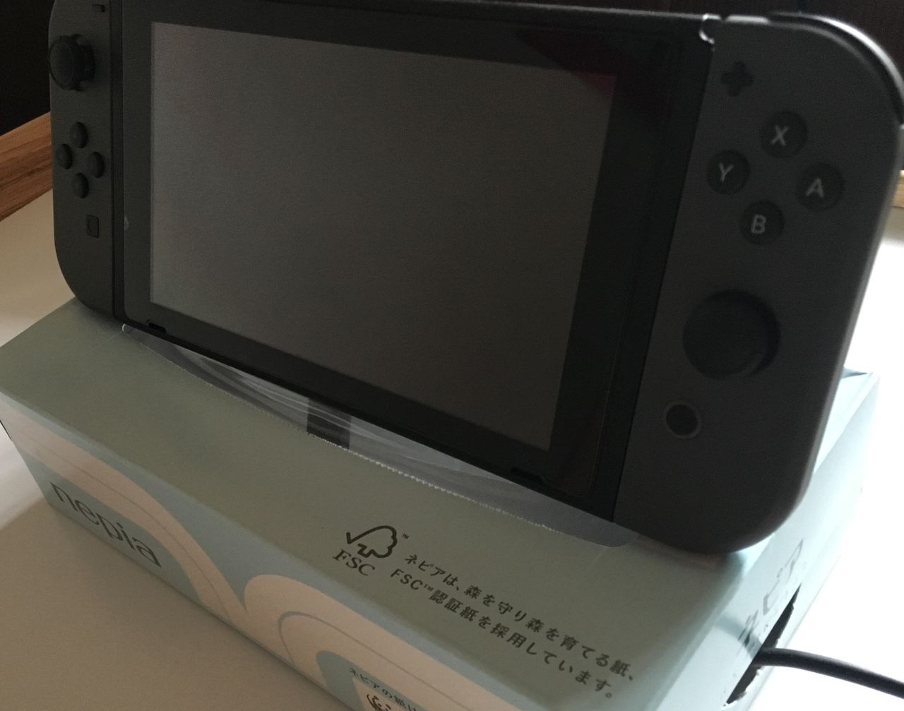 Nintendo Switchテーブルモードを充電しながら遊ぶ方法 喜遊館