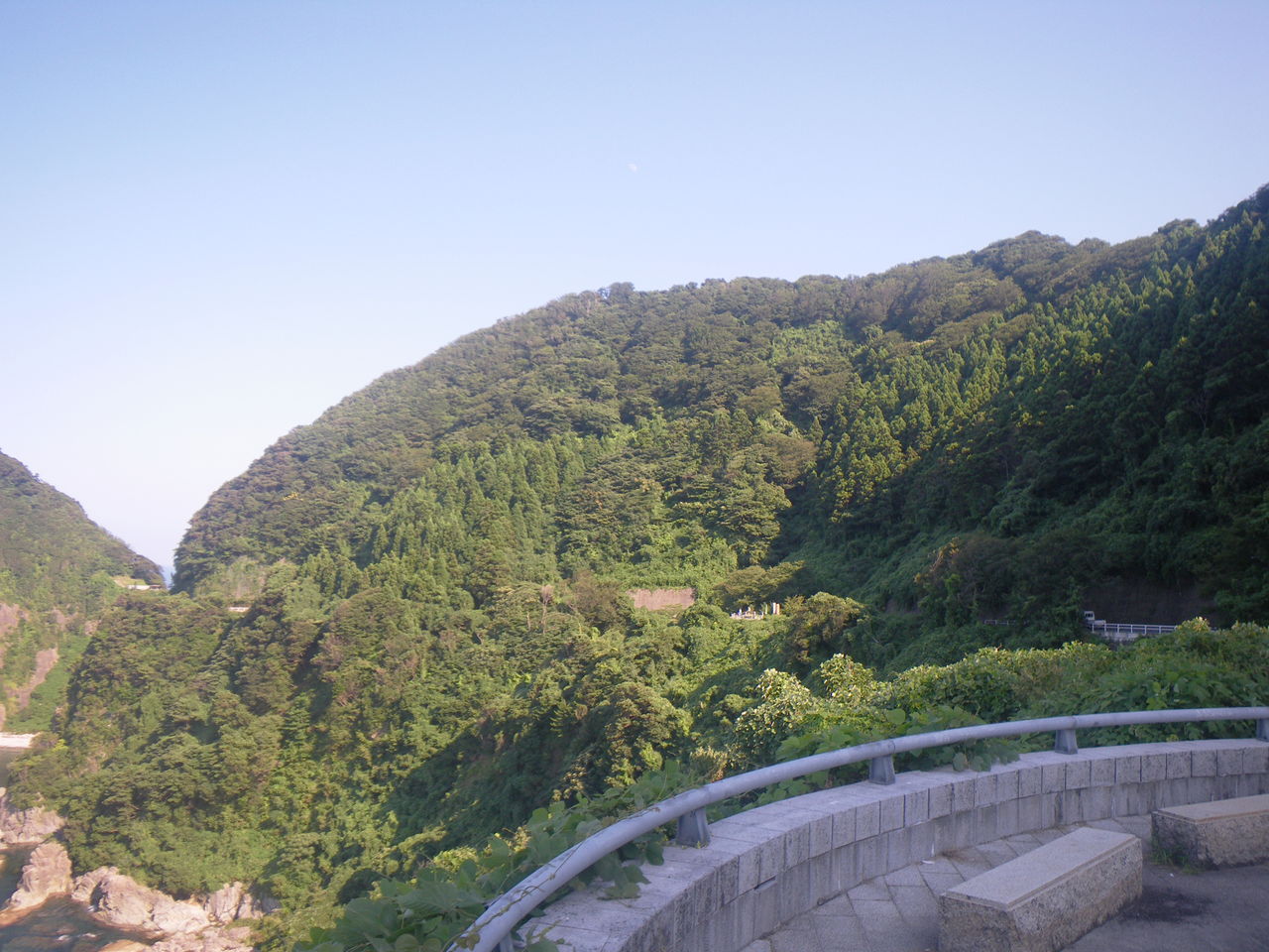 京都府与謝郡伊根町蒲入 (蒲入ロードパーク) : 近畿釣行ぶらり旅(Kinki Region Fishing)