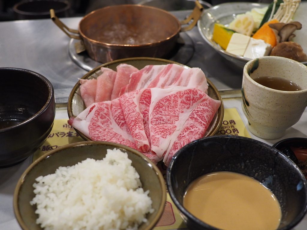 ハイクオリティなお肉でプチ贅沢な気分に浸れる一人しゃぶしゃぶ大阪発祥の店のお値打ちランチ！　千里中央　「千里しゃぶ亭 本店」