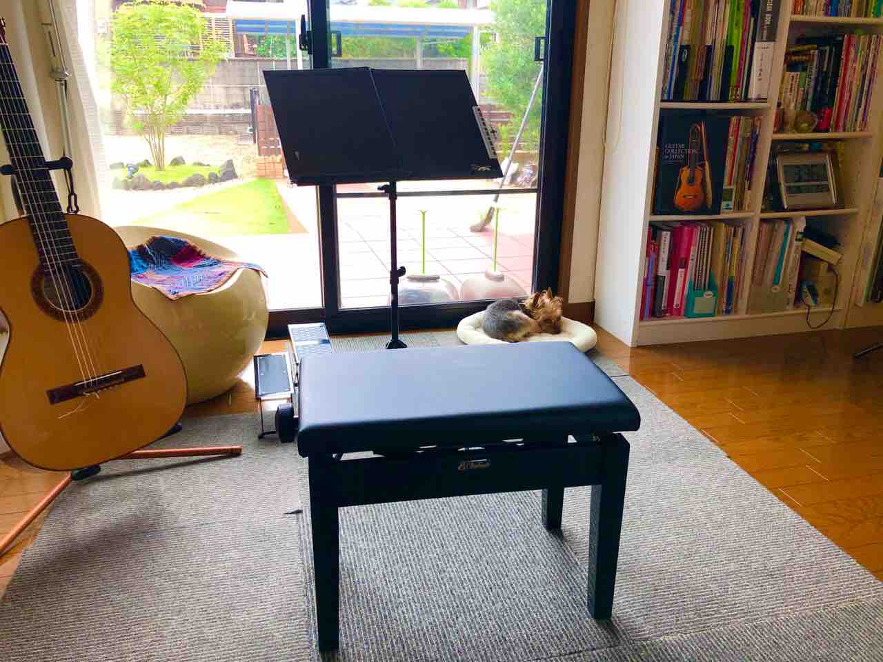 ギター椅子購入 初めてのギター 直方教室