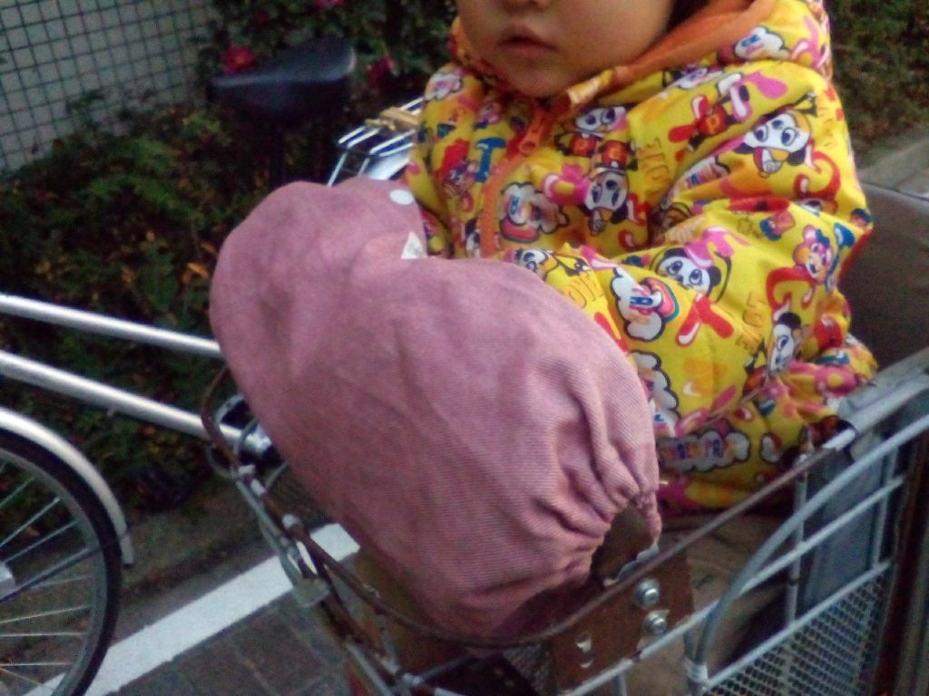 子供乗せ自転車 ハンドルカバー 不用品から手作りしました 健康 環境 こころ みっつのけい