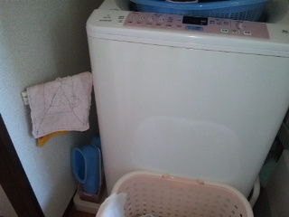 モンテッソーリ教育 子供と雑巾かけを モンテッソーリから学ぶ雑巾置き場はここがオススメ 健康 環境 こころ みっつのけい