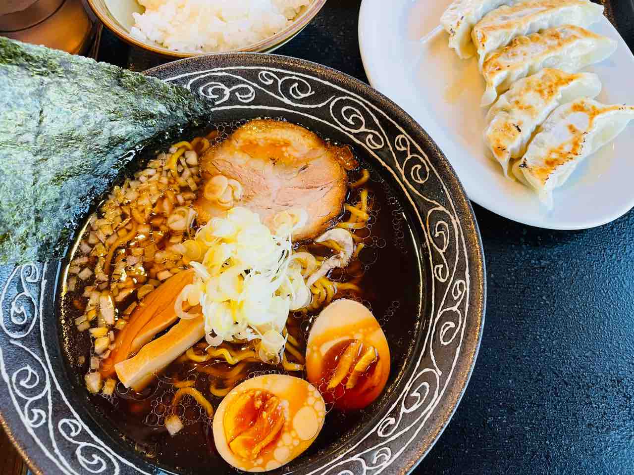 真狩温泉で食べられる ニセコラーメン風花 の こってりラーメンがお気に入り パワーアップ間違いなし ニセコ 倶知安ブログ 羊蹄山麓カントリーロード 22
