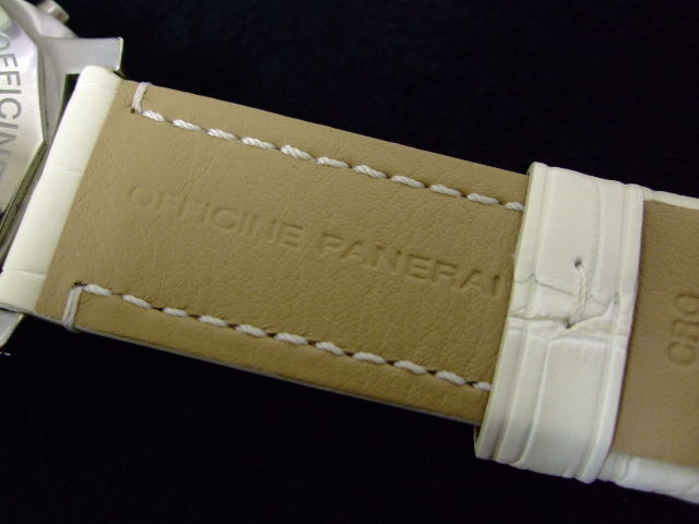 Panerai パネライ 純正の白いクロコダイル このカスタムはすごいですね 時計のtanakaブログ 今池本店 Panerai パネライ 純正の白いクロコダイル このカスタムはすごいですね 時計のtanakaブログ 今池本店