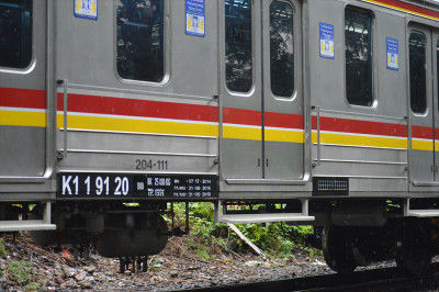 鉄道プレート形式 モハ 205-191 国鉄205系電車とは - わかりやすく解説