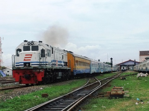 193870_153912381337382_4314119_o