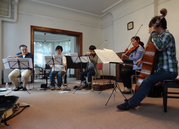 リハーサル 横浜市イギリス館にて ウィーン古典派の輝き クラングレーデ コンサート事務局