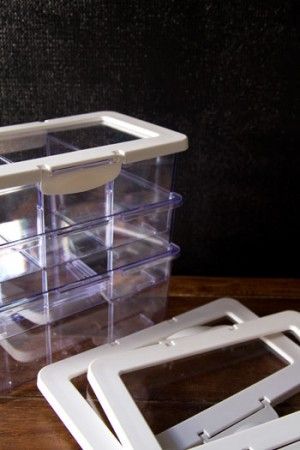 ＩＫＥＡのタッパーでベルト収納