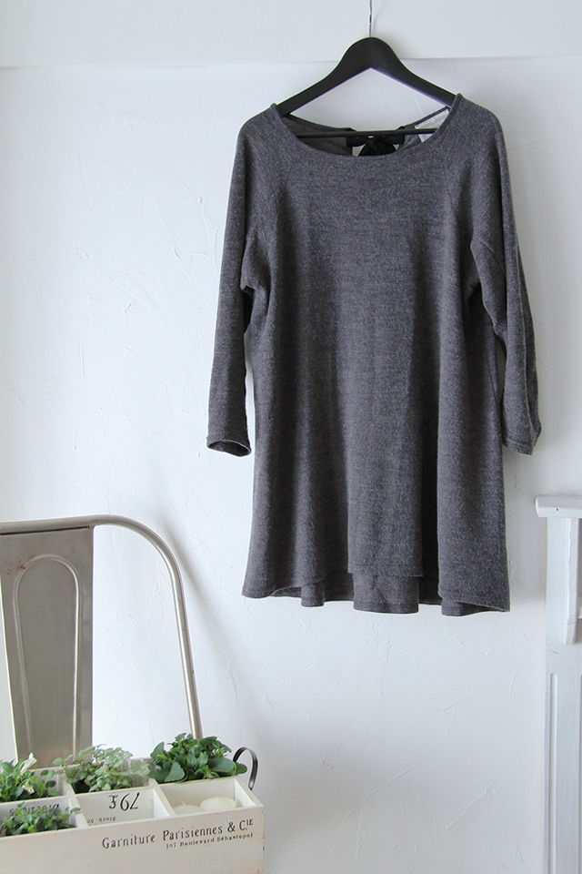 ニットの毛玉は洋服ブラシで簡単お手入れ!