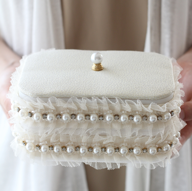 100均グッズの簡単カルトナージュで、エレガントボックス作り～♪