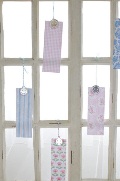 笹が無くてもOK! 短冊をお部屋の好きなところに飾ってみてね!!!