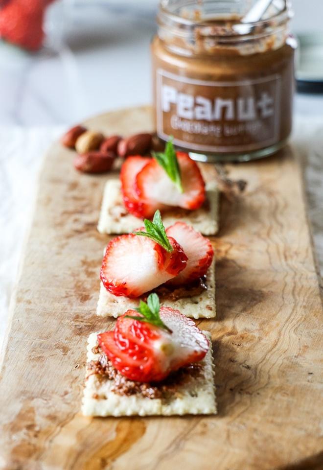 ピーナッツバター ラズベリー ホワイトチョコレート シュトロイゼル