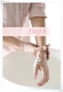 Step 6　最後に忘れがちな手首もしっかり洗う